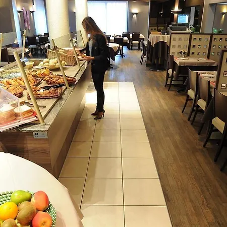 Otel Ibis Styles Porte Du Luxembourg 3*