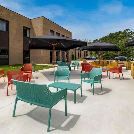 Ibis Styles Porte Du Luxembourg ארלון